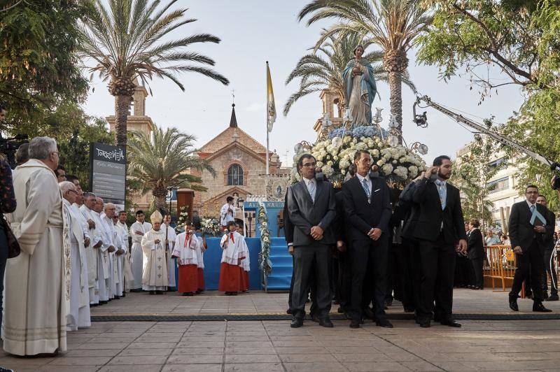 Torrevieja aclama a su Purísima