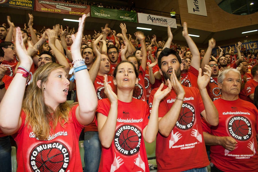 Milagro en el Palacio (91-87)