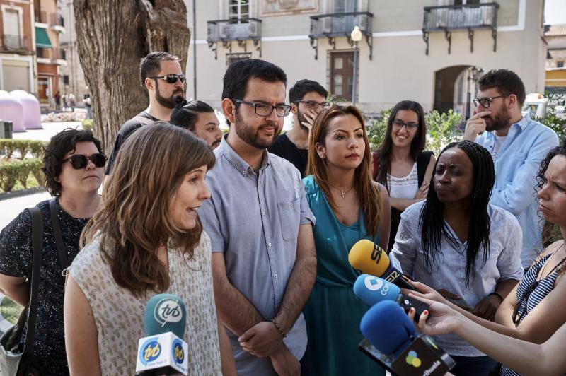 La coalición &#039;A la valenciana&#039; de Orihuela planea un acto con Oltra durante la campaña