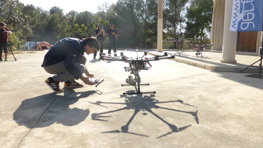 Emergencias realiza un simulacro en la sierra de Orihuela