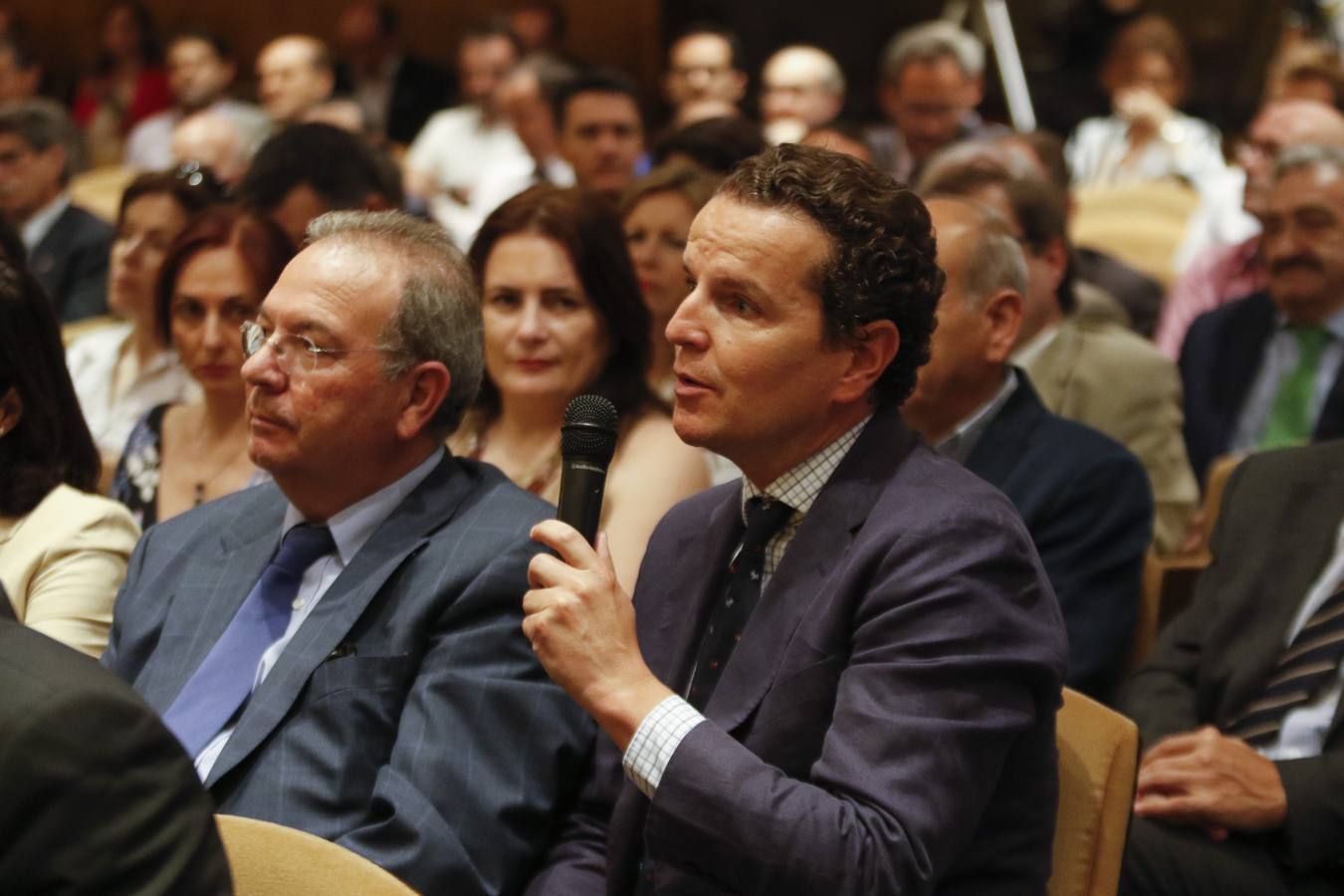 De Guindos participa en un acto de la Cámara de Comercio de Murcia