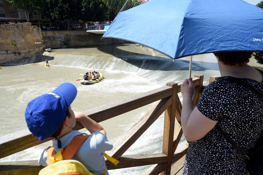 Diversión por tierra, agua y aire en el Día de la Región