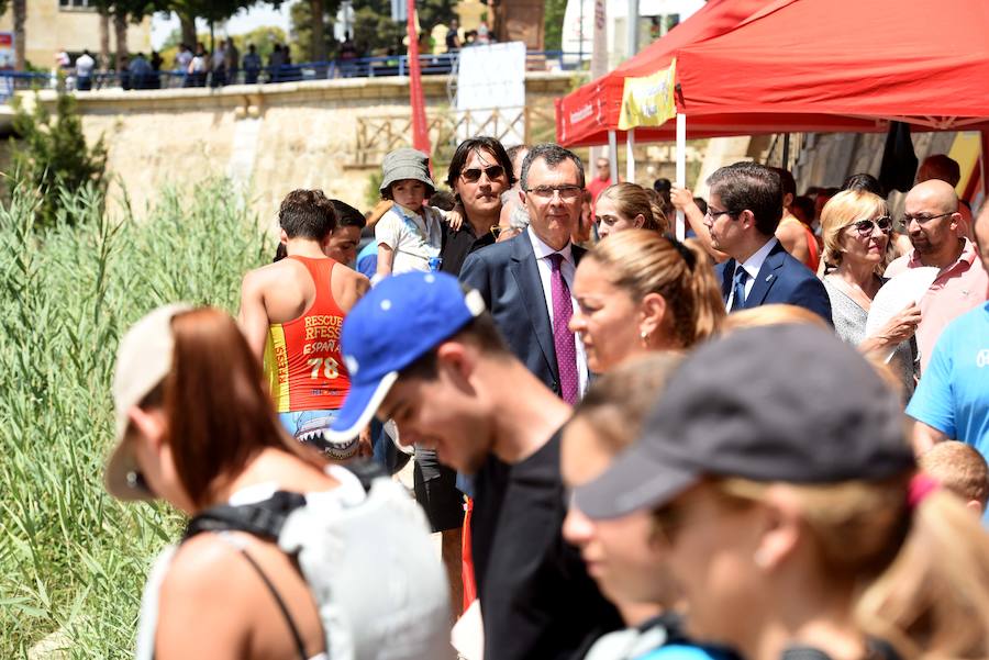 Diversión por tierra, agua y aire en el Día de la Región