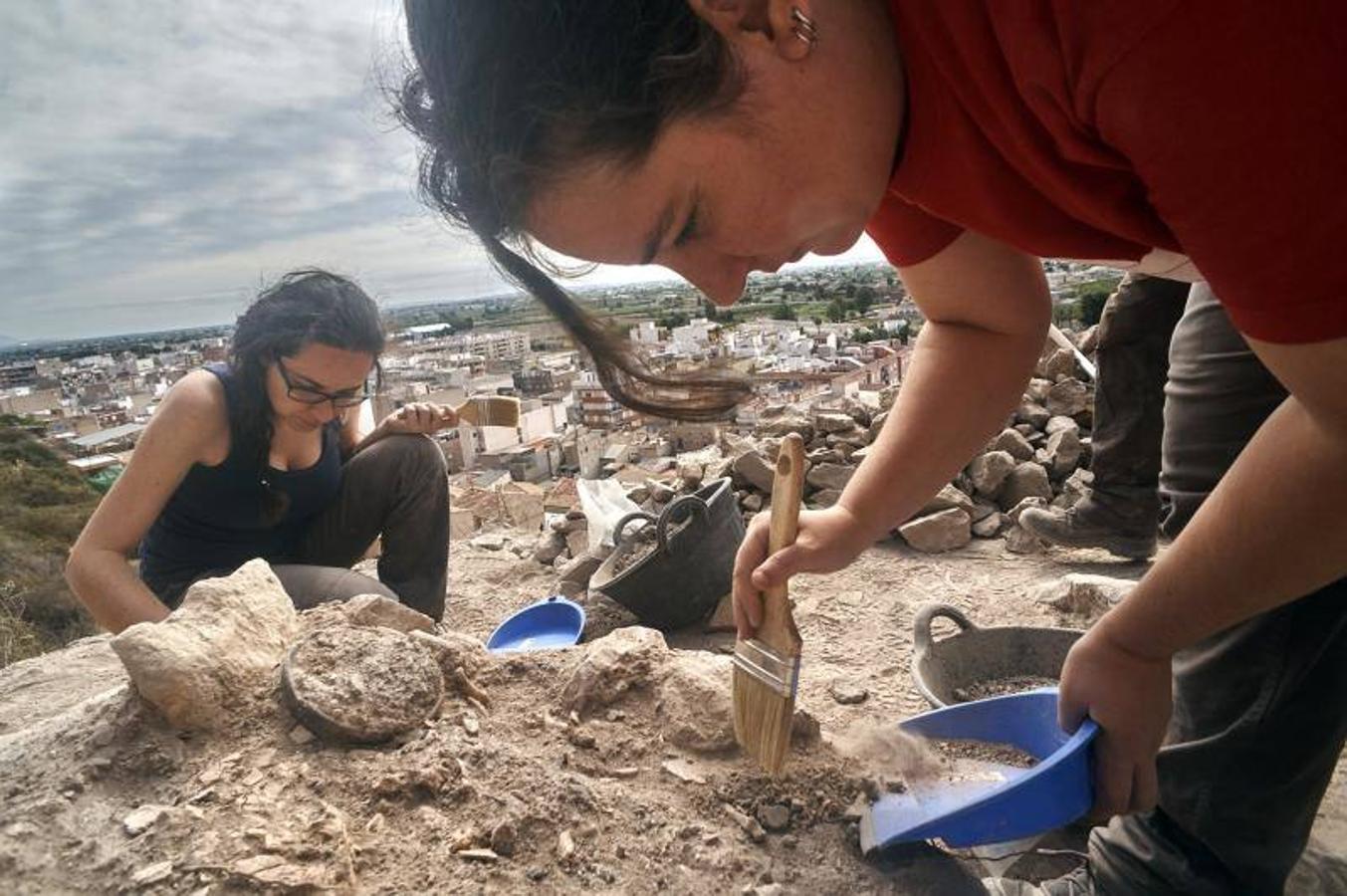 El MARQ insta al Ayuntamiento de Callosa a afianzar el yacimiento de la ladera del castillo