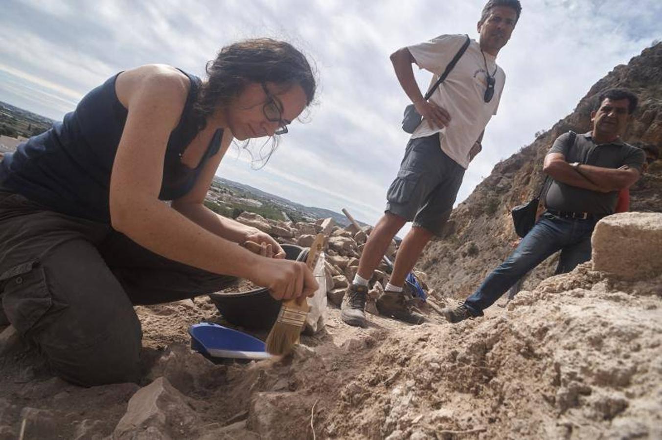 El MARQ insta al Ayuntamiento de Callosa a afianzar el yacimiento de la ladera del castillo