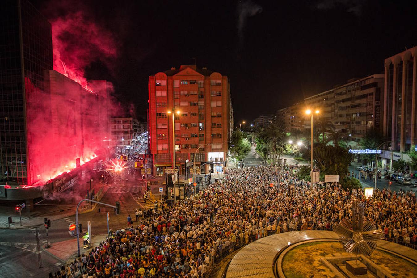 Espectacular Arribada del Foc en El Corte Inglés