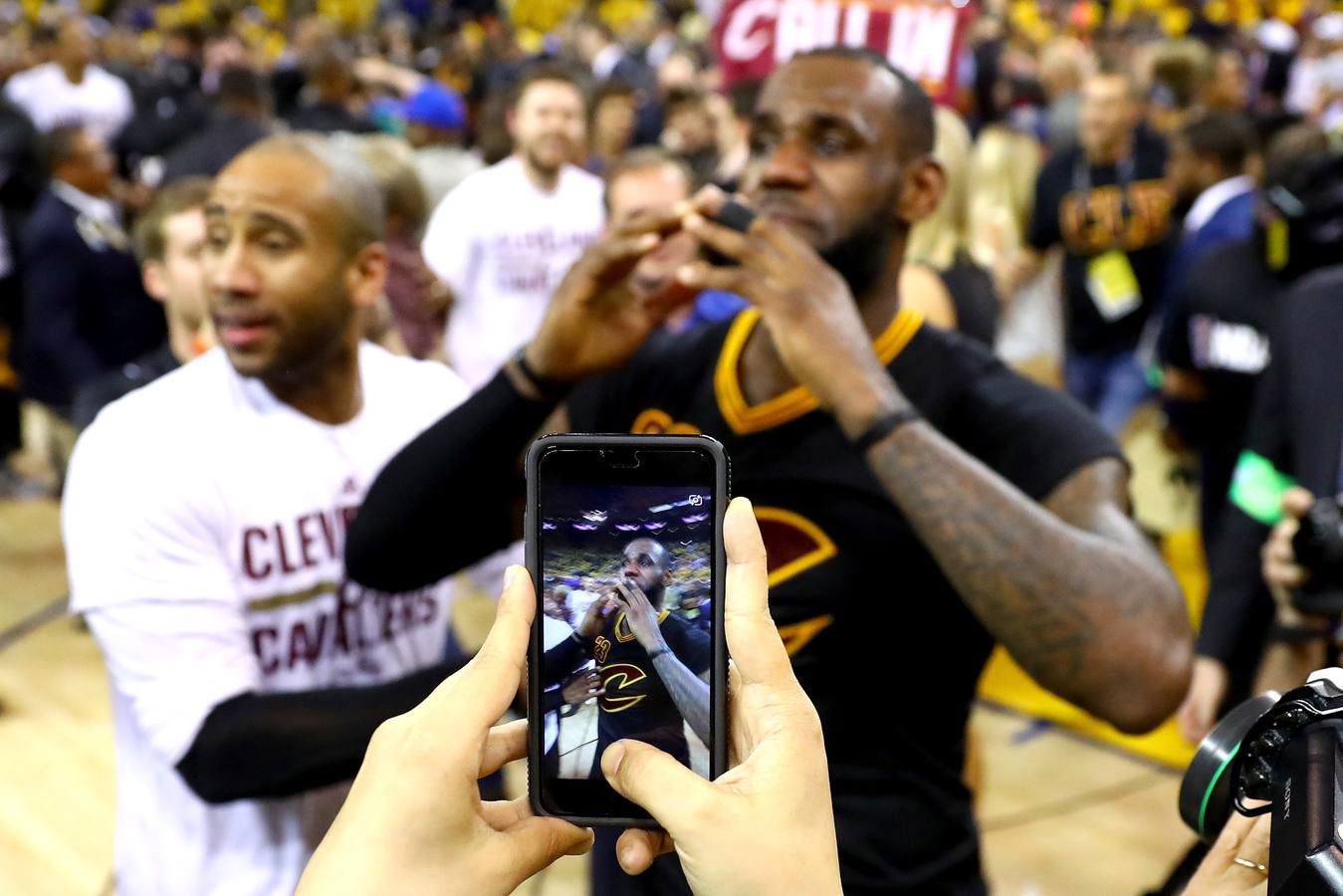 La victoria de los Cavaliers desata la locura en Cleveland