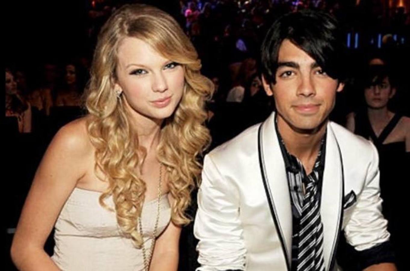 Taylor Swift y Joe Jonas. 