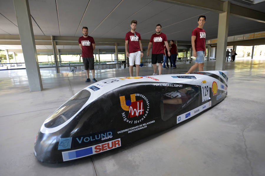 Estudiantes de la UMH diseñan un vehículo para recorrer 2.000 kilómetros con un litro de etanol