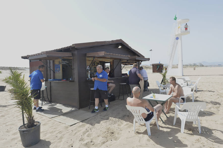 Apertura de los chiringuitos de la playa de El Altet