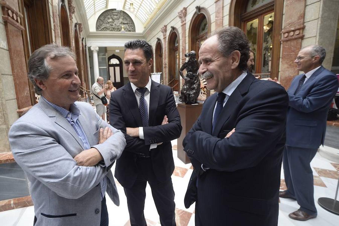 El embajador británico en España asiste al Foro Nueva Murcia