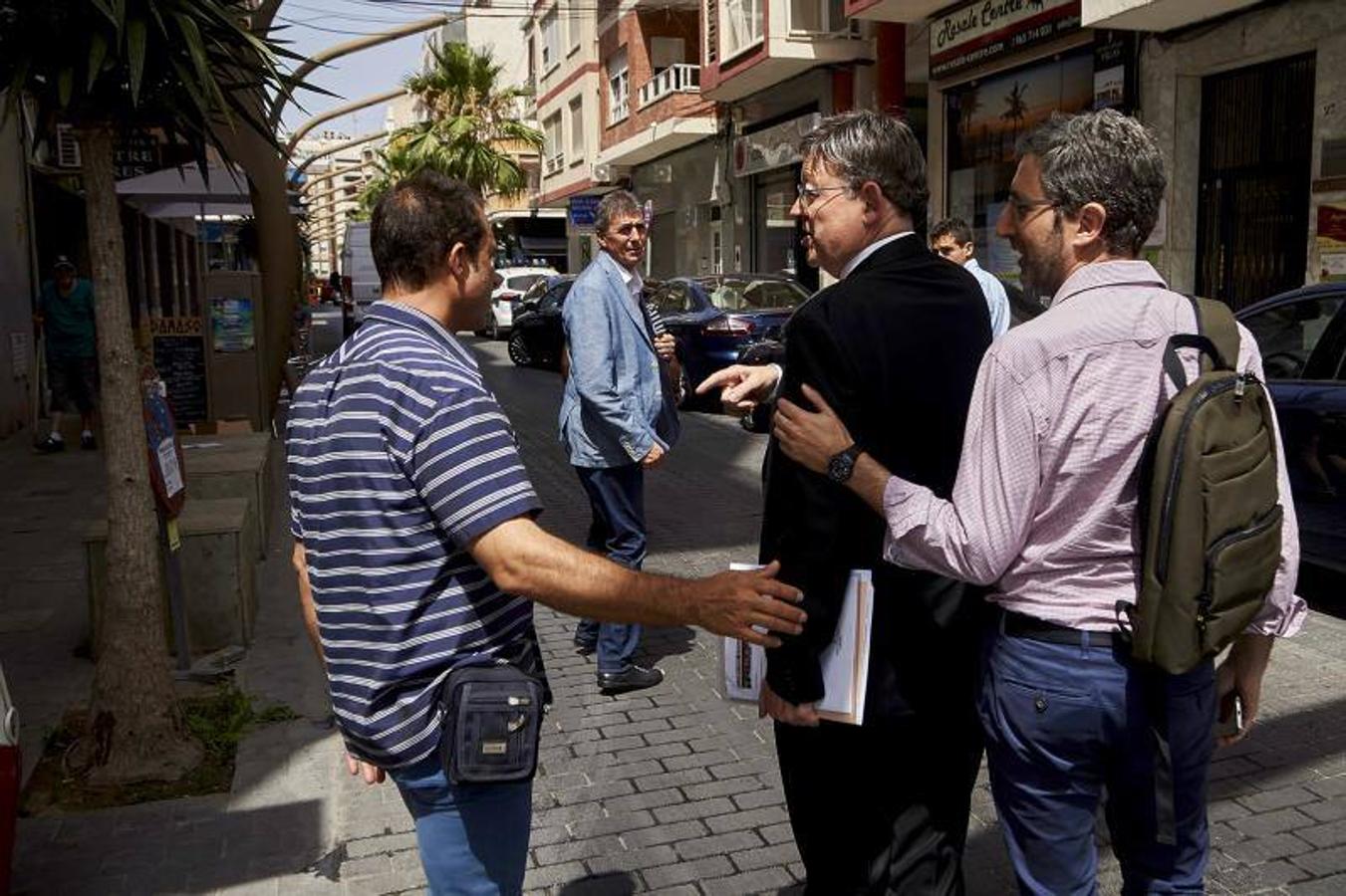 Protestas contra el Consell por imponer el valenciano en Torrevieja