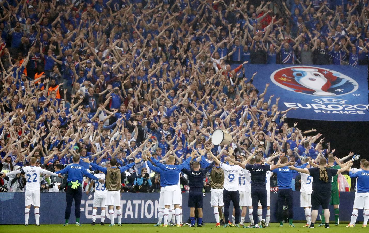 Islandia fue la revelación del torneo y su afición dio un ejemplo de comunión con su equipo nacional.