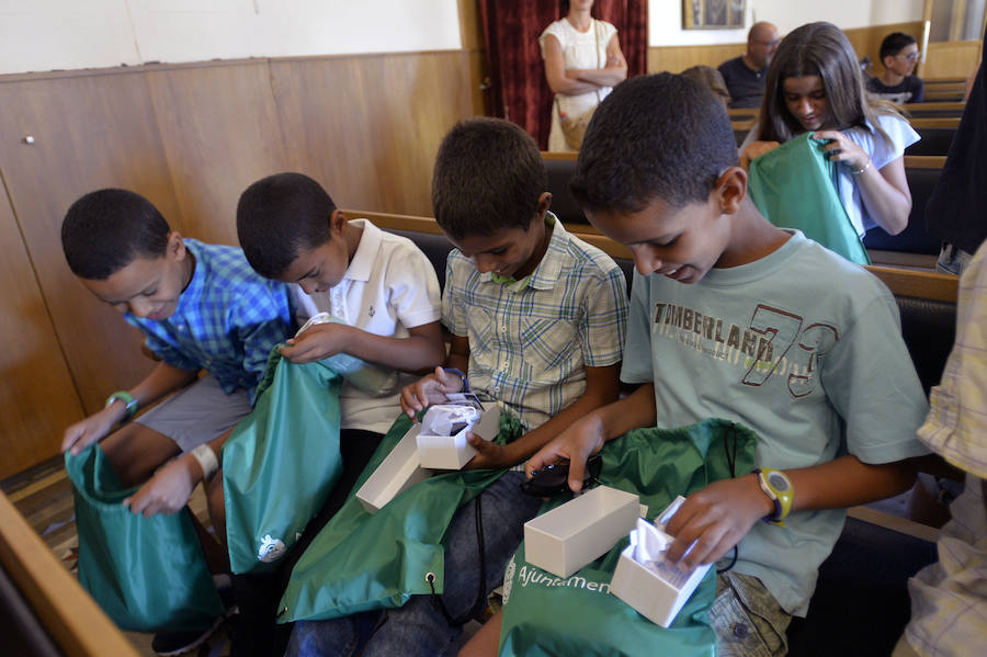 Elche recibe a los 27 niños saharauis del programa &#039;Vacaciones en Paz&#039;