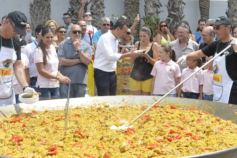 Concurso de arroz con costra en la fiestas de Elche