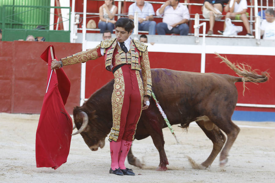 Filiberto, primera puerta grande de la Feria de Blanca