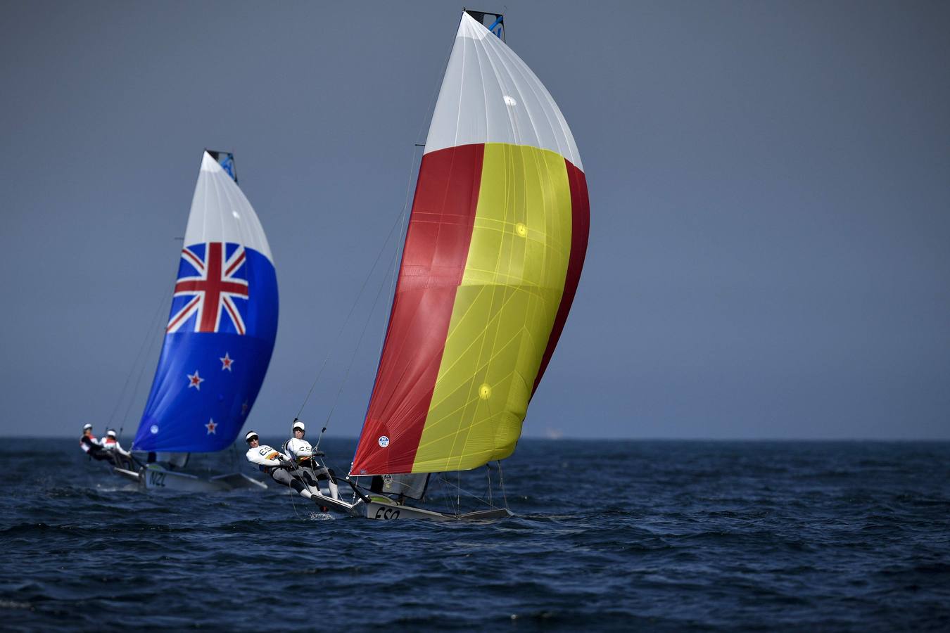 Támara Echegoyen y Berta Betanzos se acercan a la medalla en 49ers