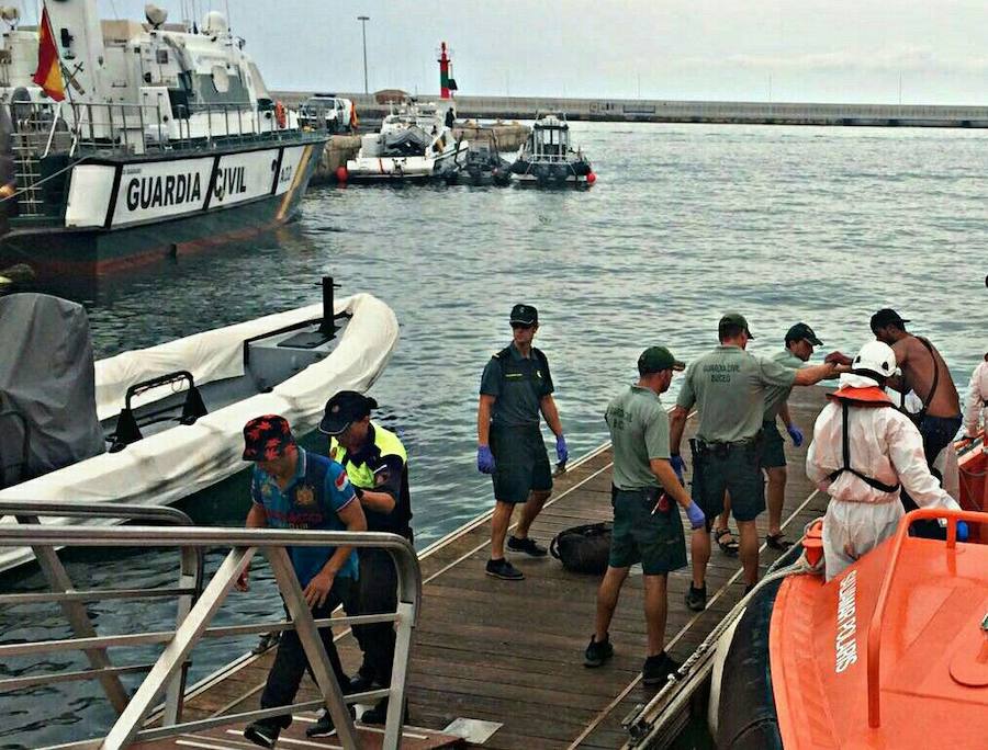 Localizan una patera con ocho inmigrantes en aguas de Alicante