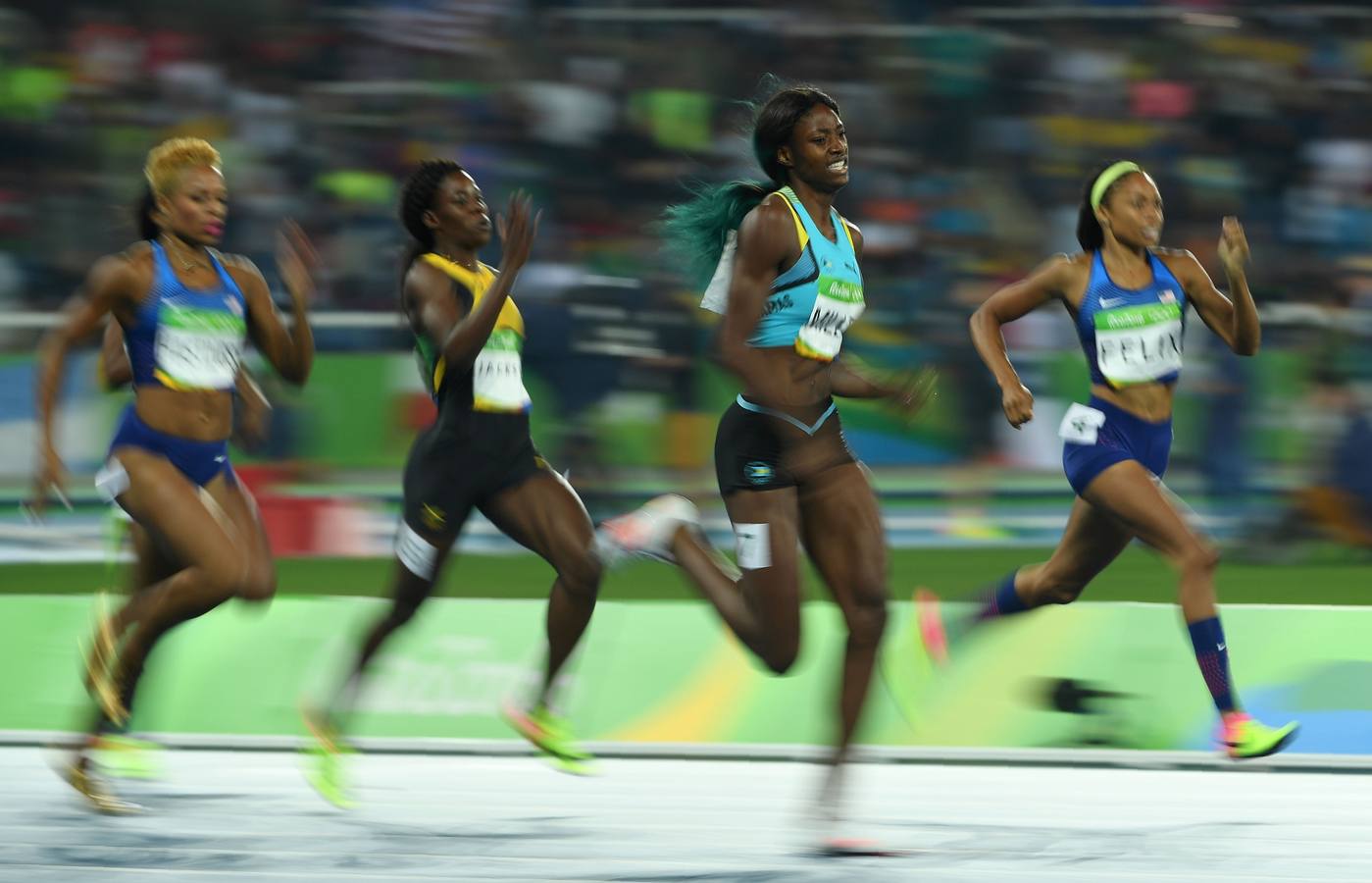 &#039;Superwoman&#039; Shaunae Miller, oro en los 400 femeninos