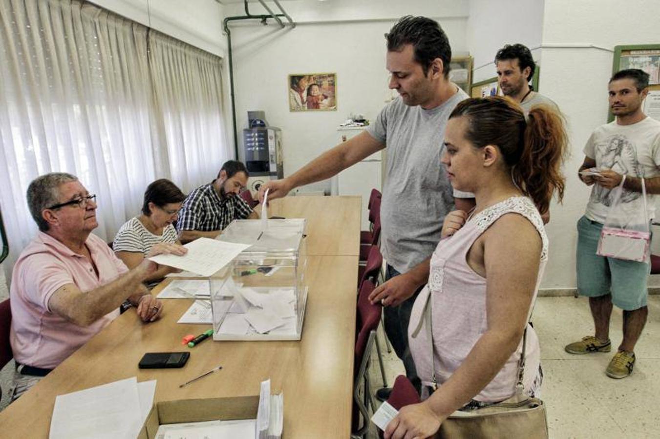 Más de 181.000 familias, de 256 centros, deciden la jornada escolar