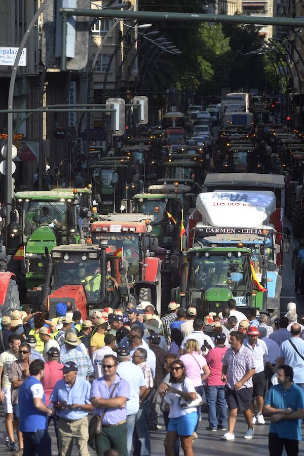 Los tractores toman Gran Vía