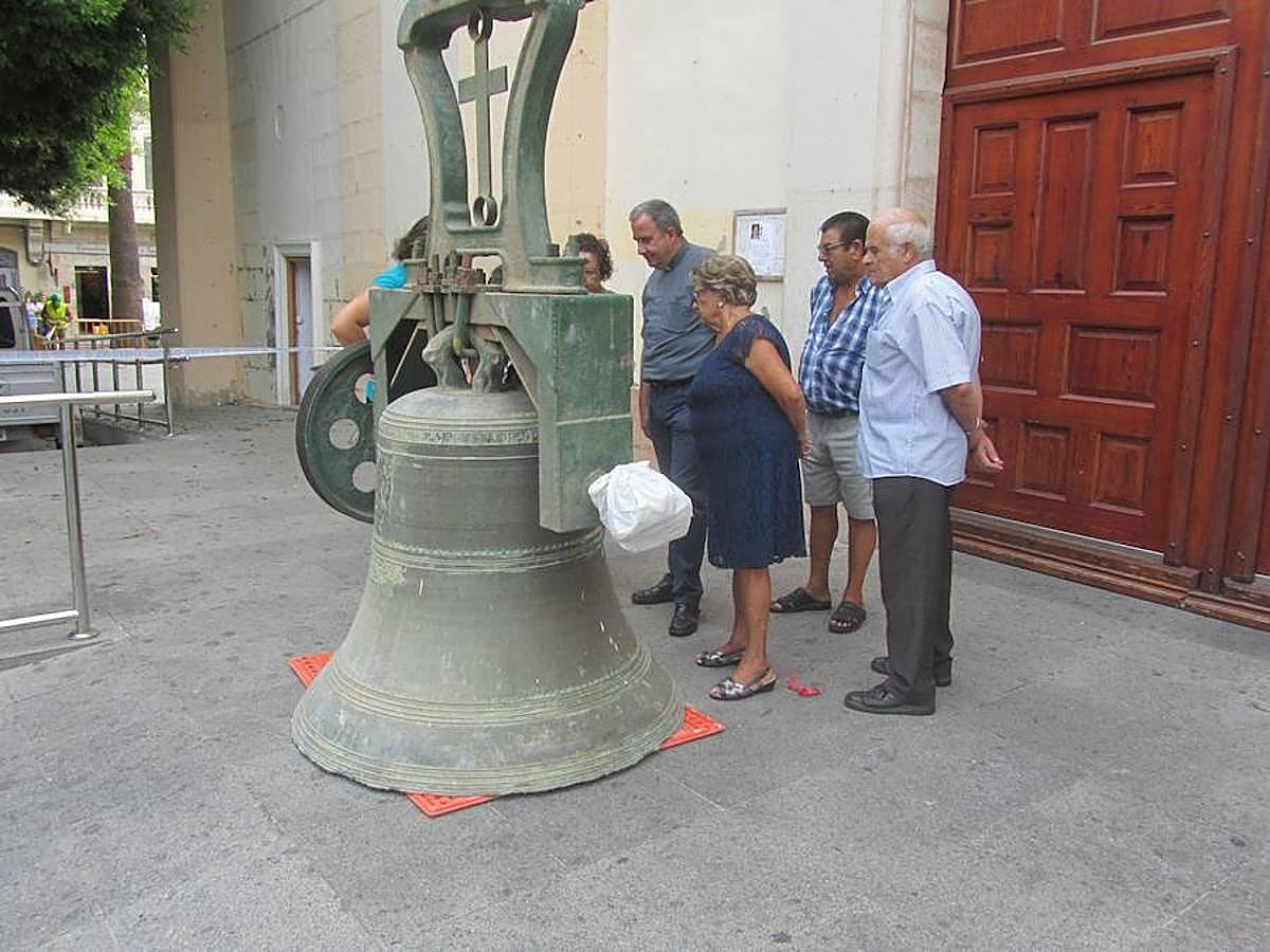 Restauración de las campanas de la iglesia de Almoradí