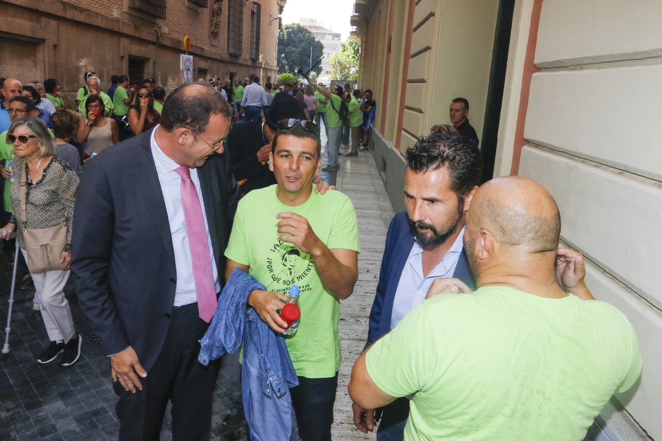 Protesta en el pleno de septiembre en Murcia