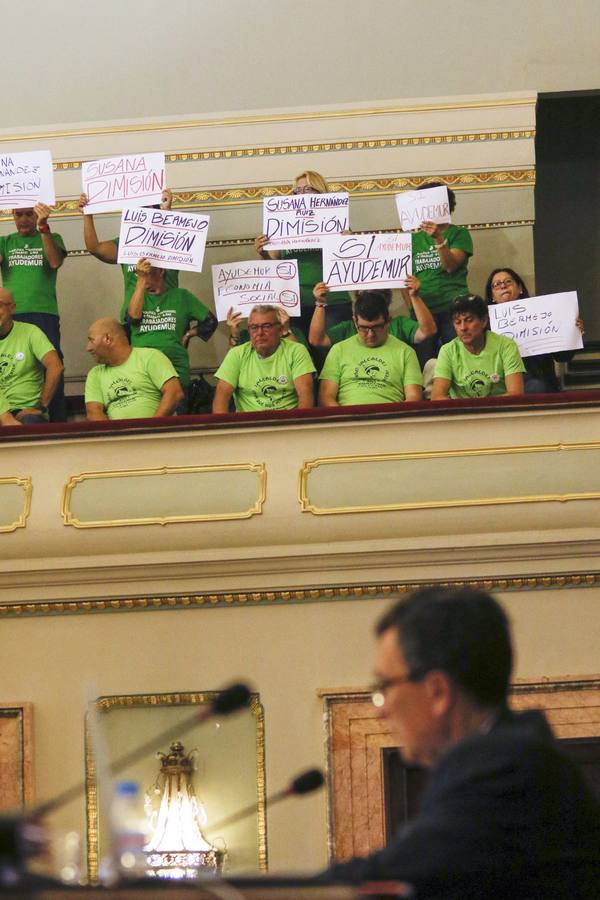 Protesta en el pleno de septiembre en Murcia