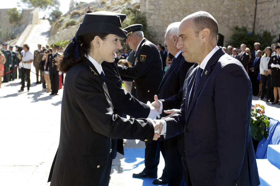 La Policía Nacional de Alicante celebra el día de su patrón