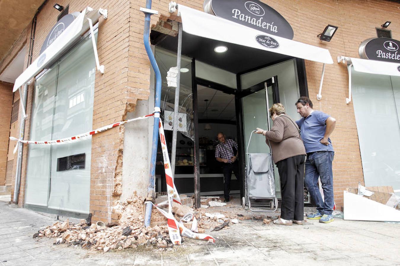 Una mujer muere tras empotrarse su vehículo contra un local en Alicante