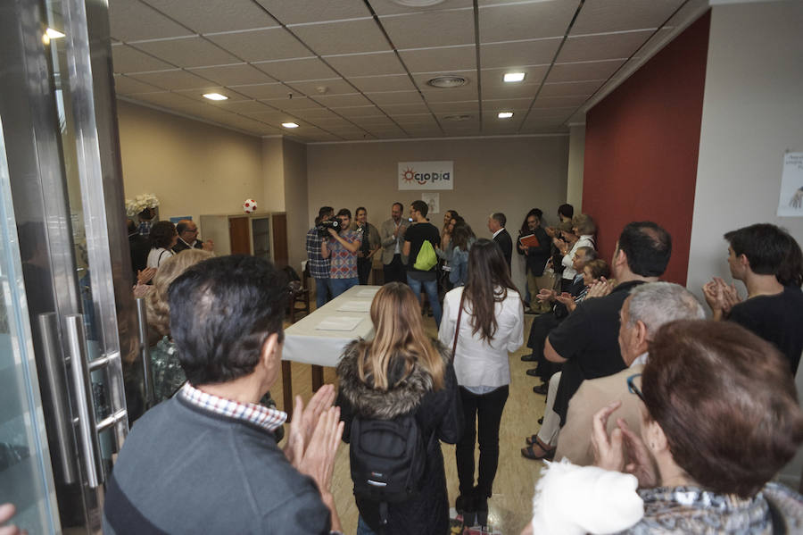 La Asociación de Parkinson estrena el local municipal para colectivos socio-sanitarios