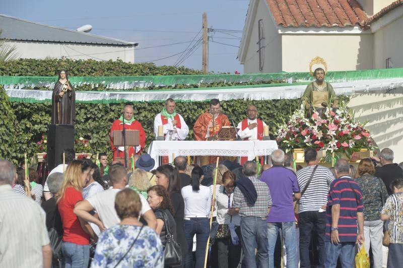 La romería de San Crispín emociona a los ilicitanos