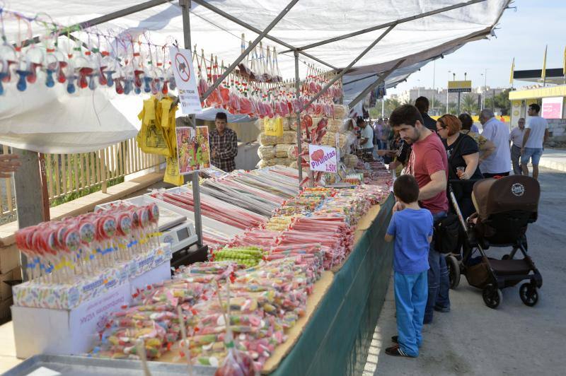 La romería de San Crispín emociona a los ilicitanos