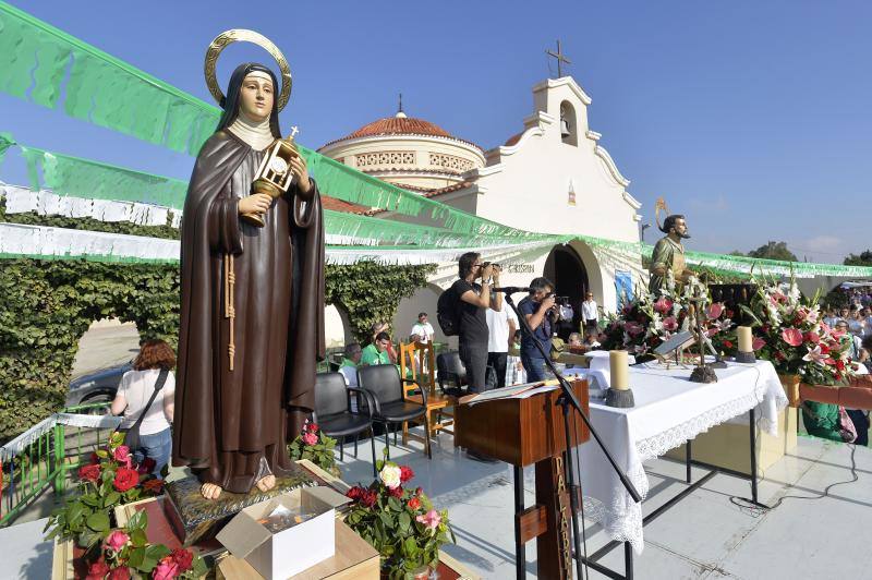 La romería de San Crispín emociona a los ilicitanos