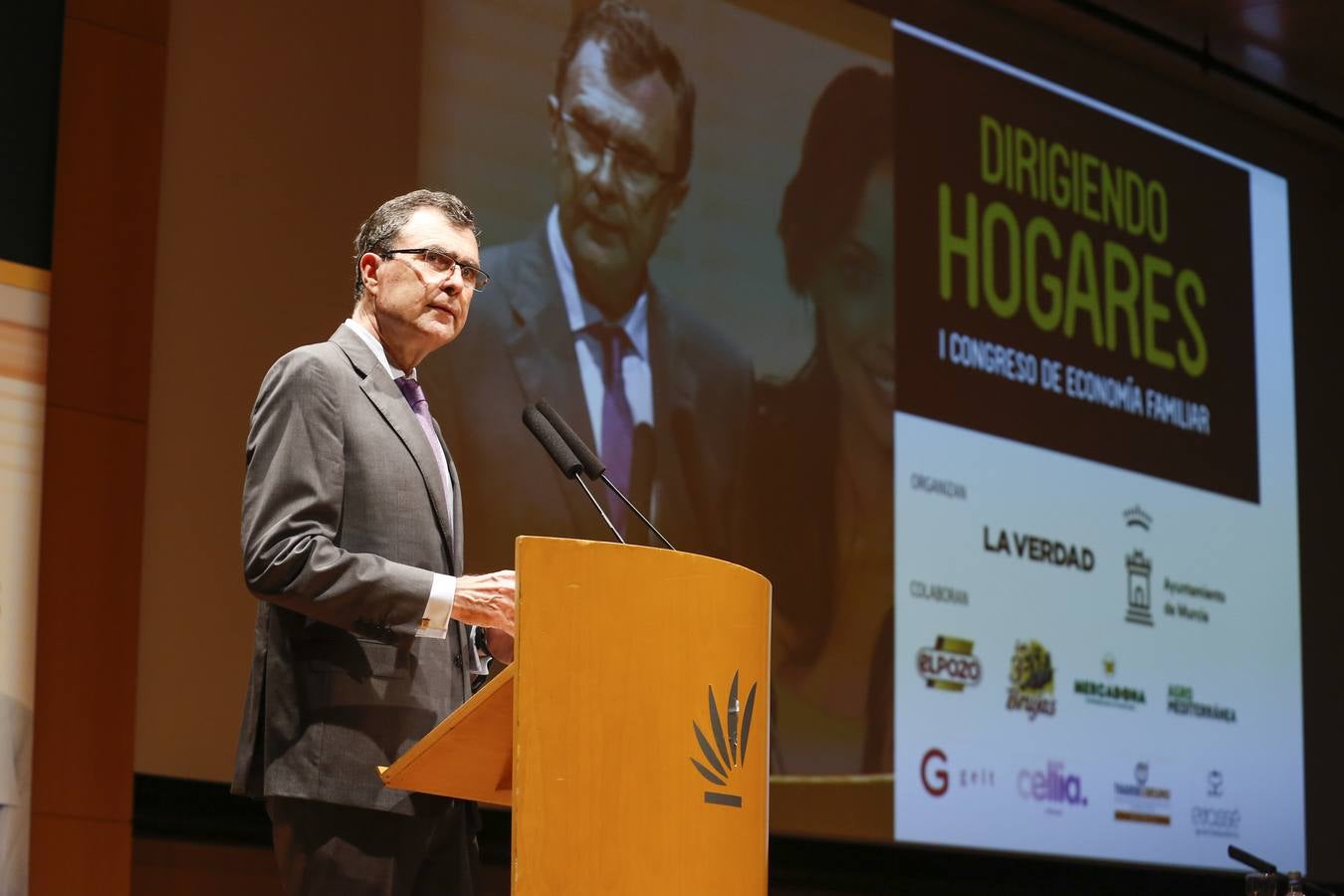 Lección magistral para gestionar hogares