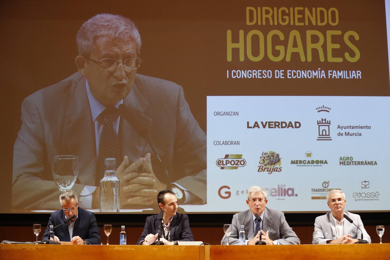 Lección magistral para gestionar hogares