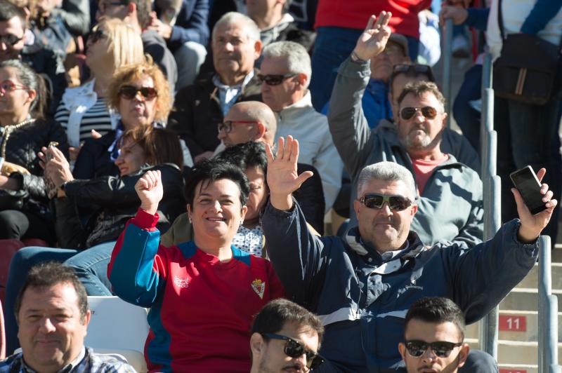 Fiesta en la grada por el derbi de Shanghái