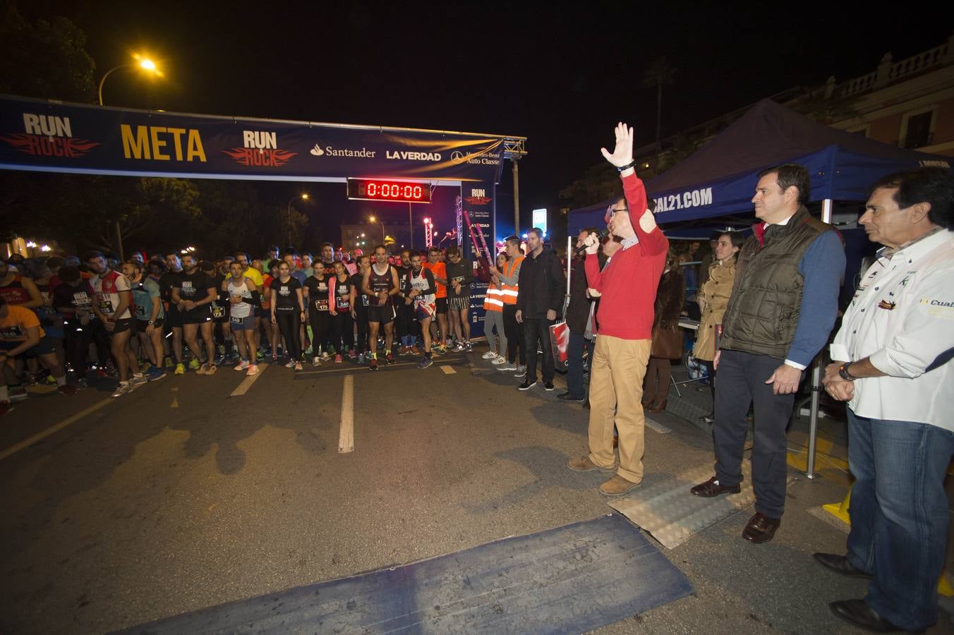 Noche de zapatillas y decibelios