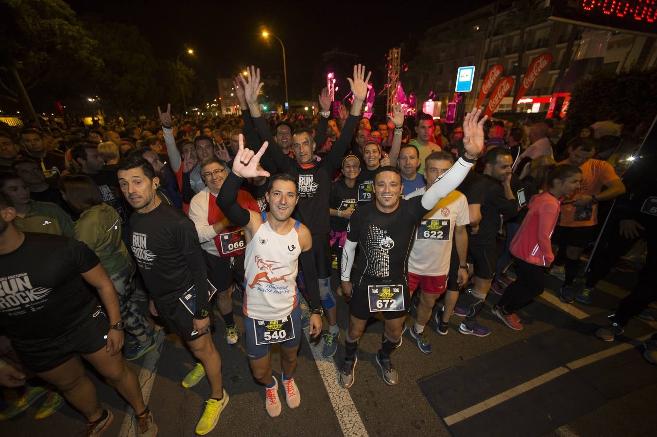 Noche de zapatillas y decibelios