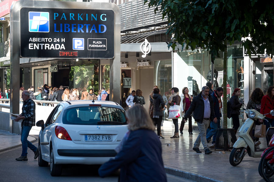 El &#039;Black Friday&#039; trae la alegría a los comercios en Murcia