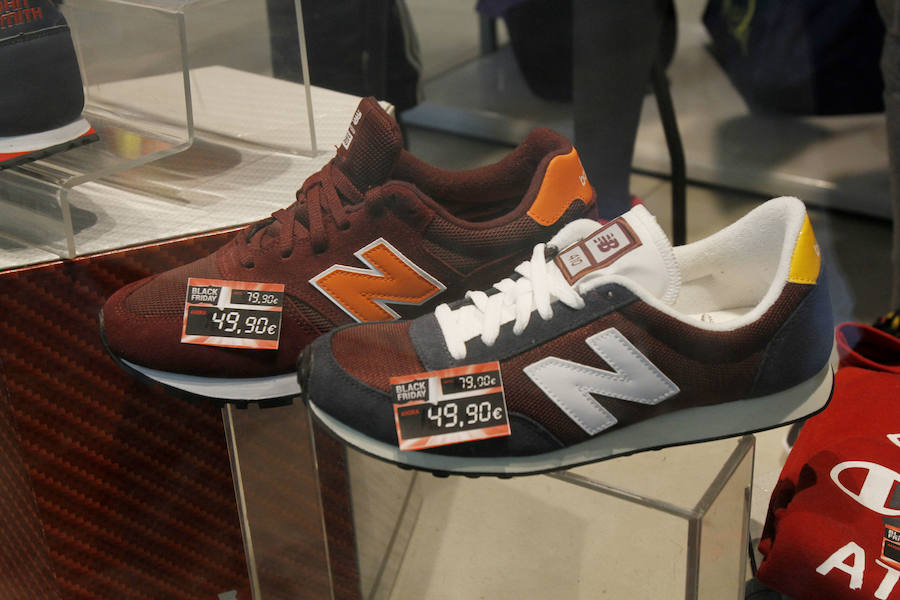 Descuentos por doquier en Cartagena con el &#039;Black Friday&#039;