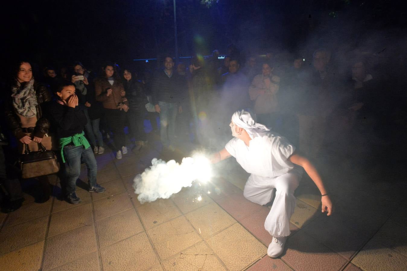La Navidad ya alumbra las calles de Lorca