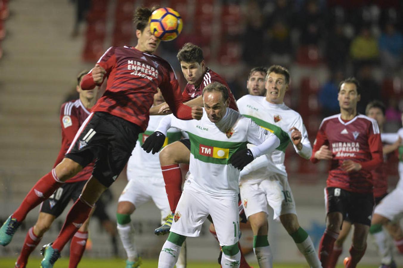 Las imágenes del Mirandés - Elche (1-0)