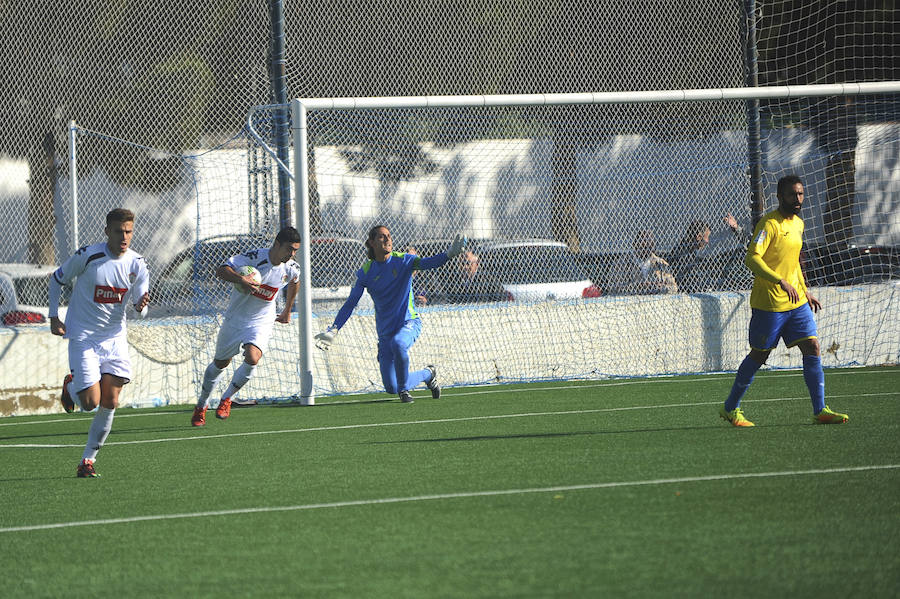 Las mejores imágenes del Orihuela - Ontinyent (2-1)