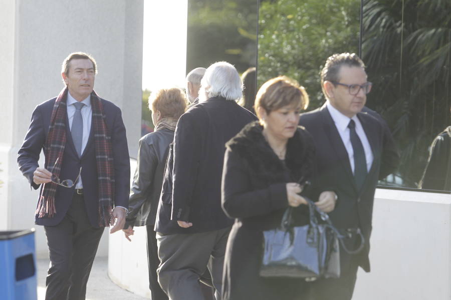 Multitudinaria despedida a María del Carmen Martínez