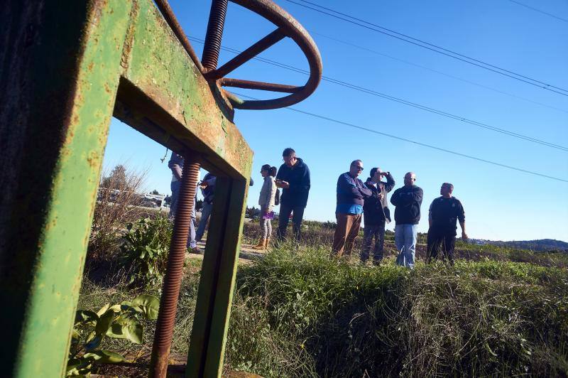 Vecinos muestran los daños del temporal en Molins