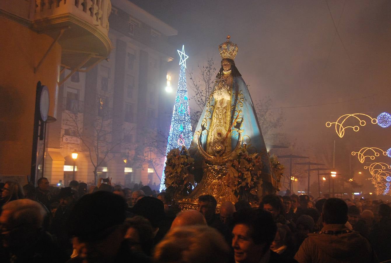 Disparos de Pascua para subir a la Virgen del Castillo a su santuario