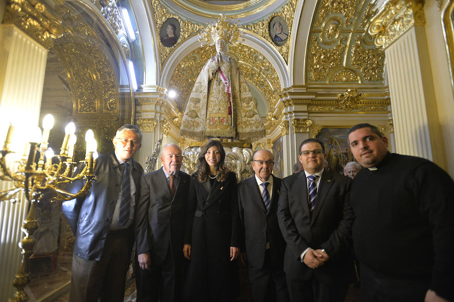 Ofrenda a los ilicitanos ausentes