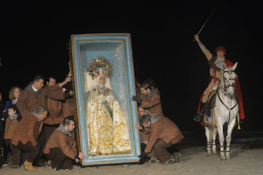 Jubiloso recibimiento a la Virgen