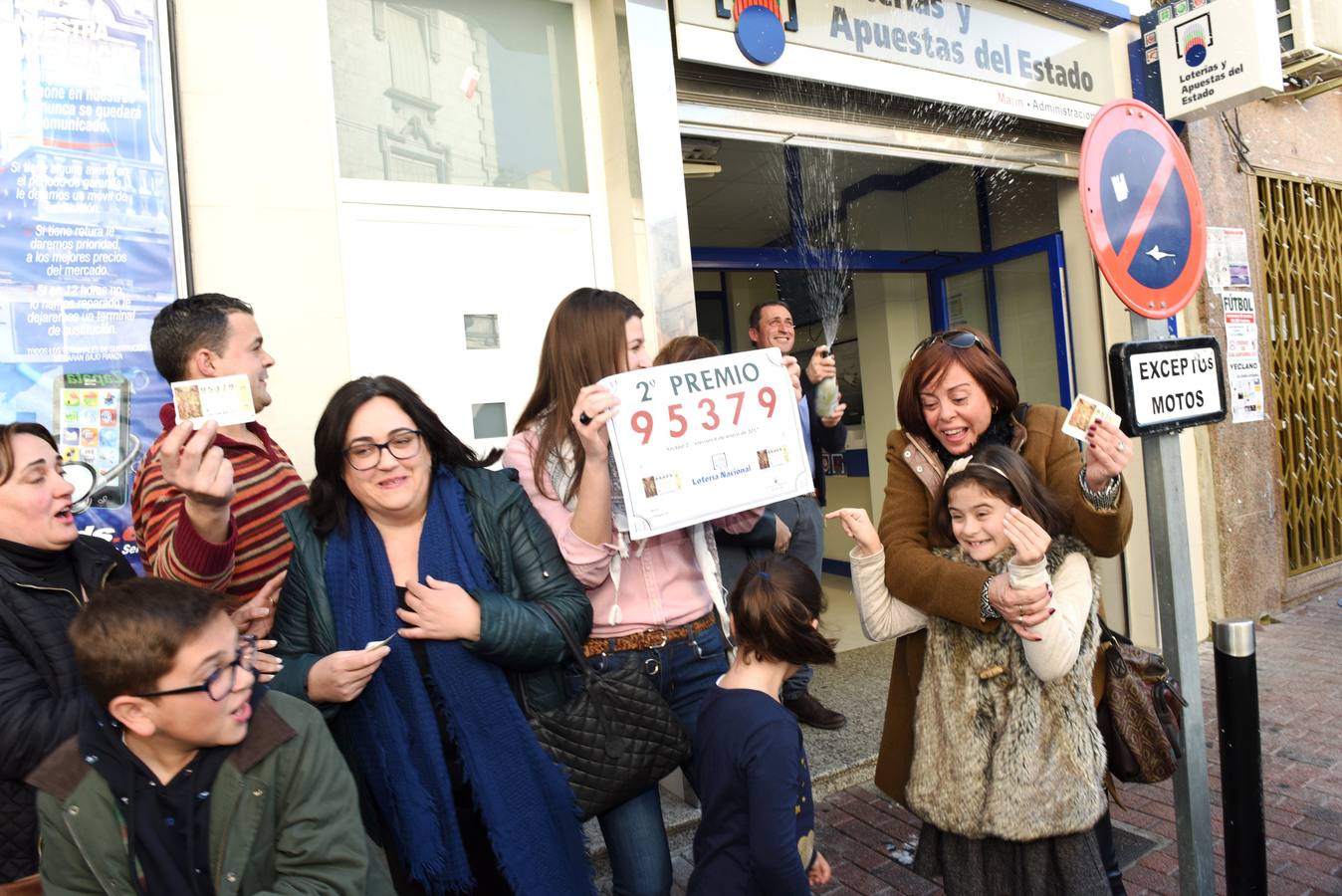 El segundo premio de El Niño deja una lluvia de millones en Calasparra
